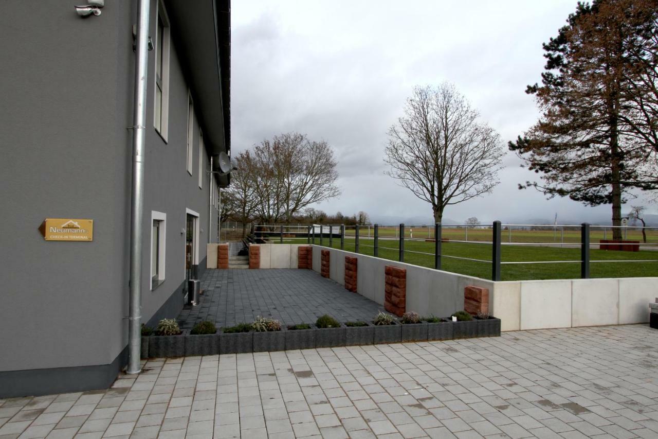 Neumann'S Uebernachten Plankstadt Exterior photo